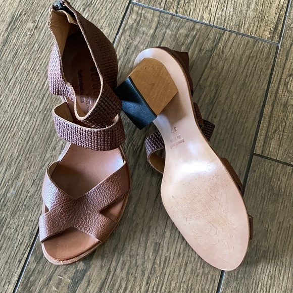 Cydwoq size 37 sandals - Picture 5 of 5